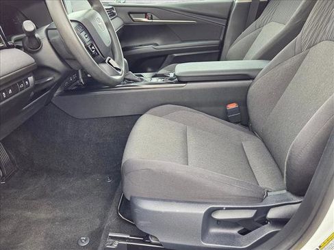 Used 2025 Toyota Camry LE image 15