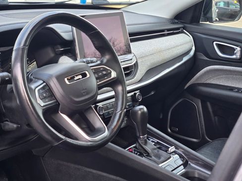 Used 2022 Jeep Compass Latitude w/ Sun and Sound Group image 24