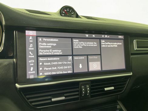 Used 2021 Porsche Cayenne GTS image 21