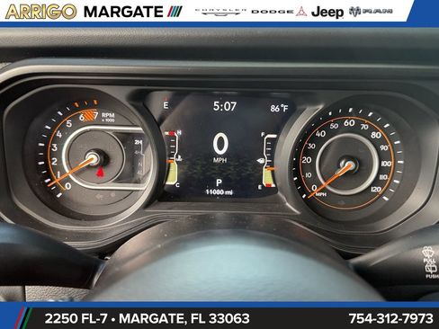 Used 2026 Jeep Wrangler Unlimited Rubicon w/ Technology Group AWD/4WD image 21