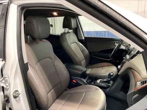 Used 2018 Hyundai Santa Fe Sport FWD image 11