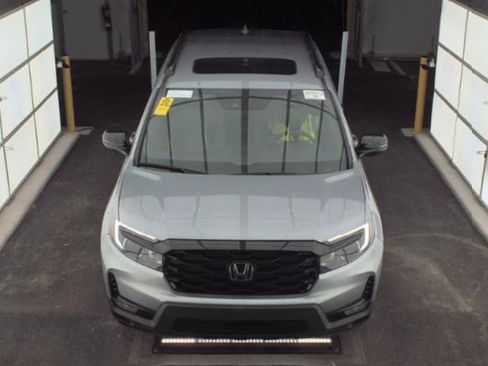 Used 2022 Honda Passport Elite image 3