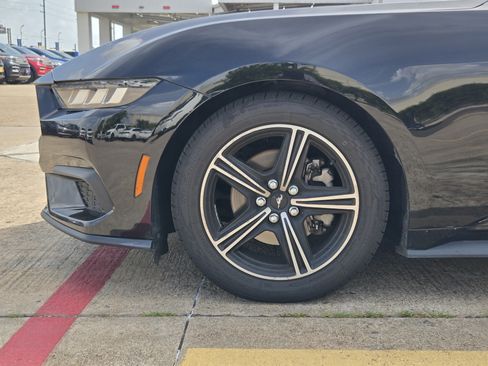 Used 2024 Ford Mustang Premium RWD image 5
