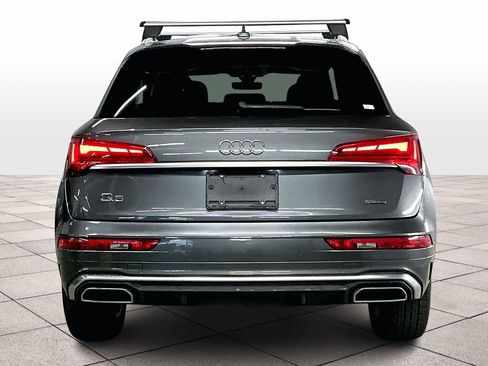 Used 2023 Audi Q5 2.0T Premium w/ Convenience Package image 7