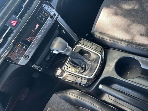 Used 2025 Kia Seltos S image 35