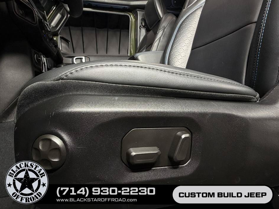 Used 2024 Jeep Wrangler High Altitude AWD/4WD image 24