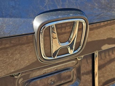 Used 2019 Honda Accord EX image 35