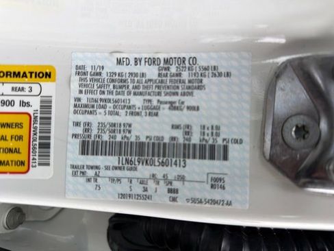 Used 2020 Lincoln Continental AWD w/ Convenience Package image 33