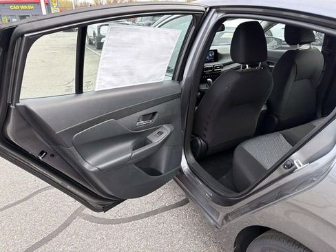 New 2026 Nissan Sentra SV w/ SV Convenience Package FWD image 10