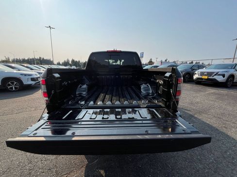 Used 2026 Nissan Frontier PRO-4X AWD/4WD image 32