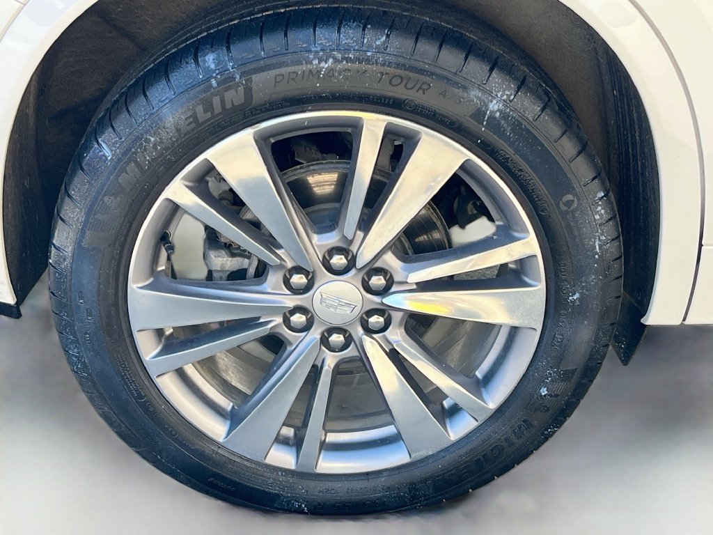 Used 2024 Cadillac XT6 Premium Luxury w/ LPO, Floor Liner Package AWD/4WD image 34