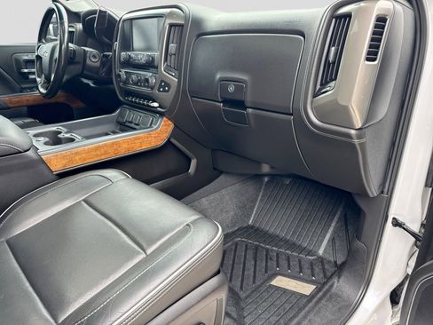 Used 2019 Chevrolet Silverado 2500 High Country AWD/4WD image 8