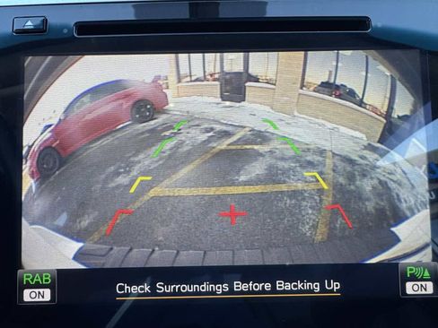 Used 2018 Subaru Outback 3.6R Limited image 19