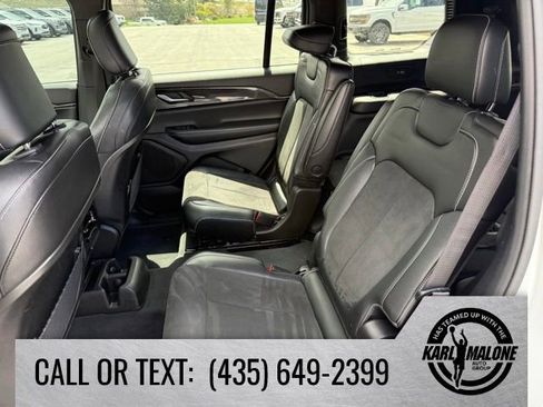 Used 2023 Jeep Grand Cherokee L Laredo AWD/4WD image 26