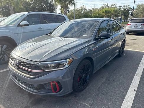 Used 2022 Volkswagen Jetta GLI Autobahn FWD image 3