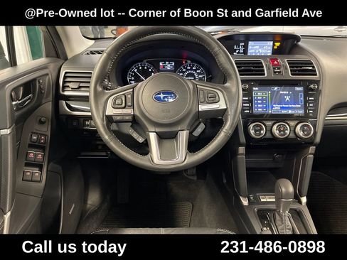 Used 2017 Subaru Forester 2.5i Touring AWD/4WD image 18