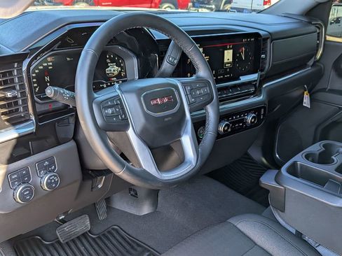 Used 2024 GMC Sierra 1500 Elevation image 17