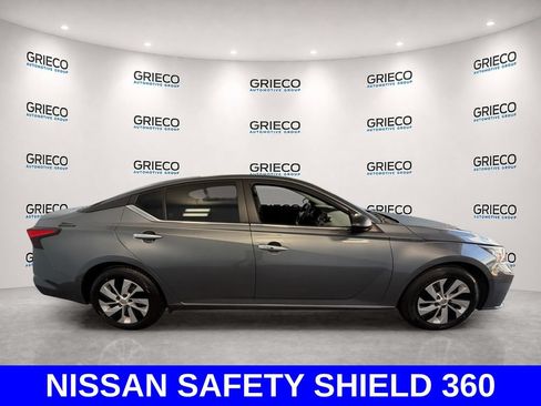 Used 2024 Nissan Altima 2.5 S FWD image 7