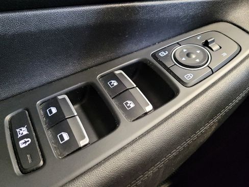 Used 2020 Hyundai Santa Fe SEL image 27