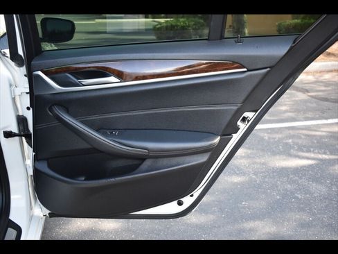 Used 2019 BMW 540i w/ Convenience Package RWD image 28