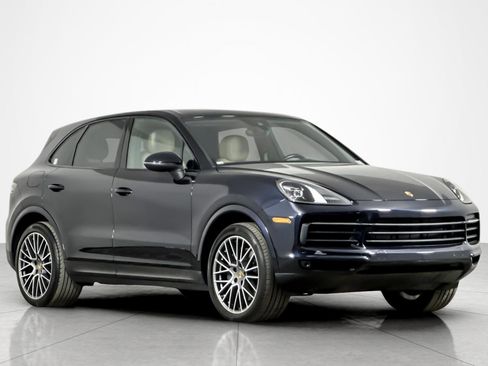 Used 2022 Porsche Cayenne Platinum Edition AWD/4WD image 7