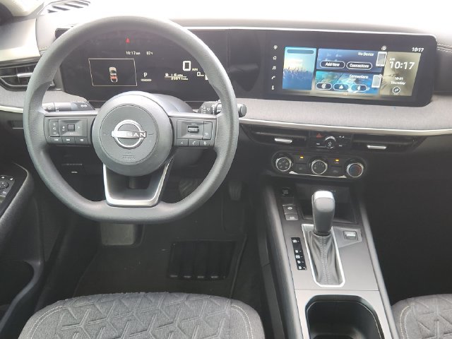 Used 2025 Nissan Kicks SV FWD image 25