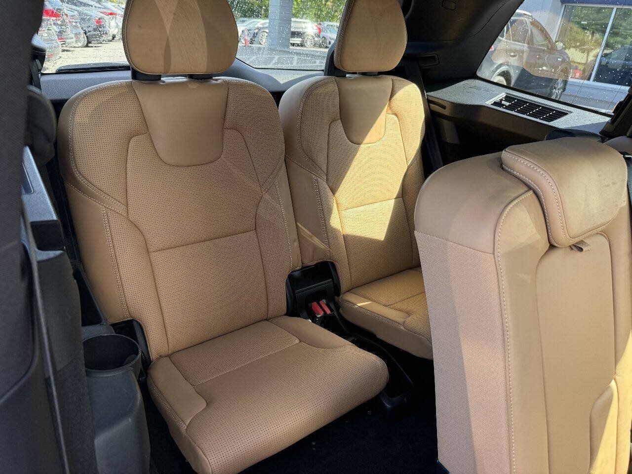 Used 2018 Volvo XC90 T6 Inscription w/ Convenience Package AWD/4WD image 11