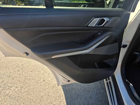 Used 2025 BMW X5 xDrive50e image 20