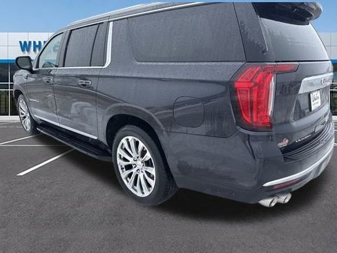 Used 2024 GMC Yukon XL Denali w/ Advanced Technology Package image 3