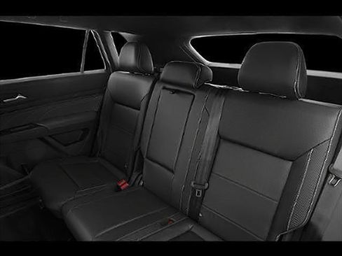 Used 2020 Volkswagen Atlas Cross Sport SE w/ Towing Package image 9