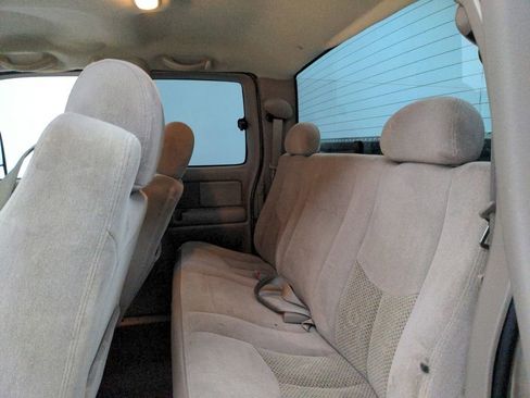 Used 2004 Chevrolet Silverado 2500 LS AWD/4WD image 20