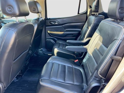 Used 2018 GMC Acadia Denali image 25