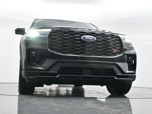 Used 2025 Ford Explorer ST w/ Sun And Sound Package AWD/4WD image 45