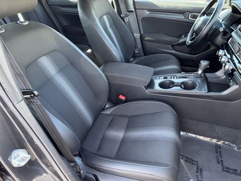 Certified 2025 Honda Civic Sport image 10
