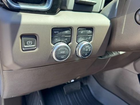 Used 2023 GMC Sierra 1500 Denali w/ Denali Reserve Package AWD/4WD image 17
