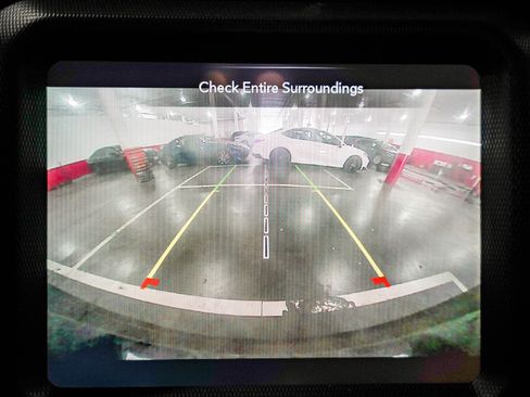 Used 2022 Jeep Wrangler Unlimited Sahara image 22