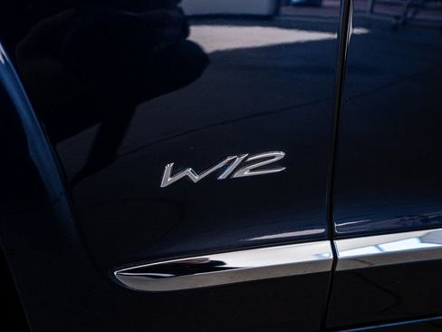 Used 2020 Bentley Flying Spur W12 image 66