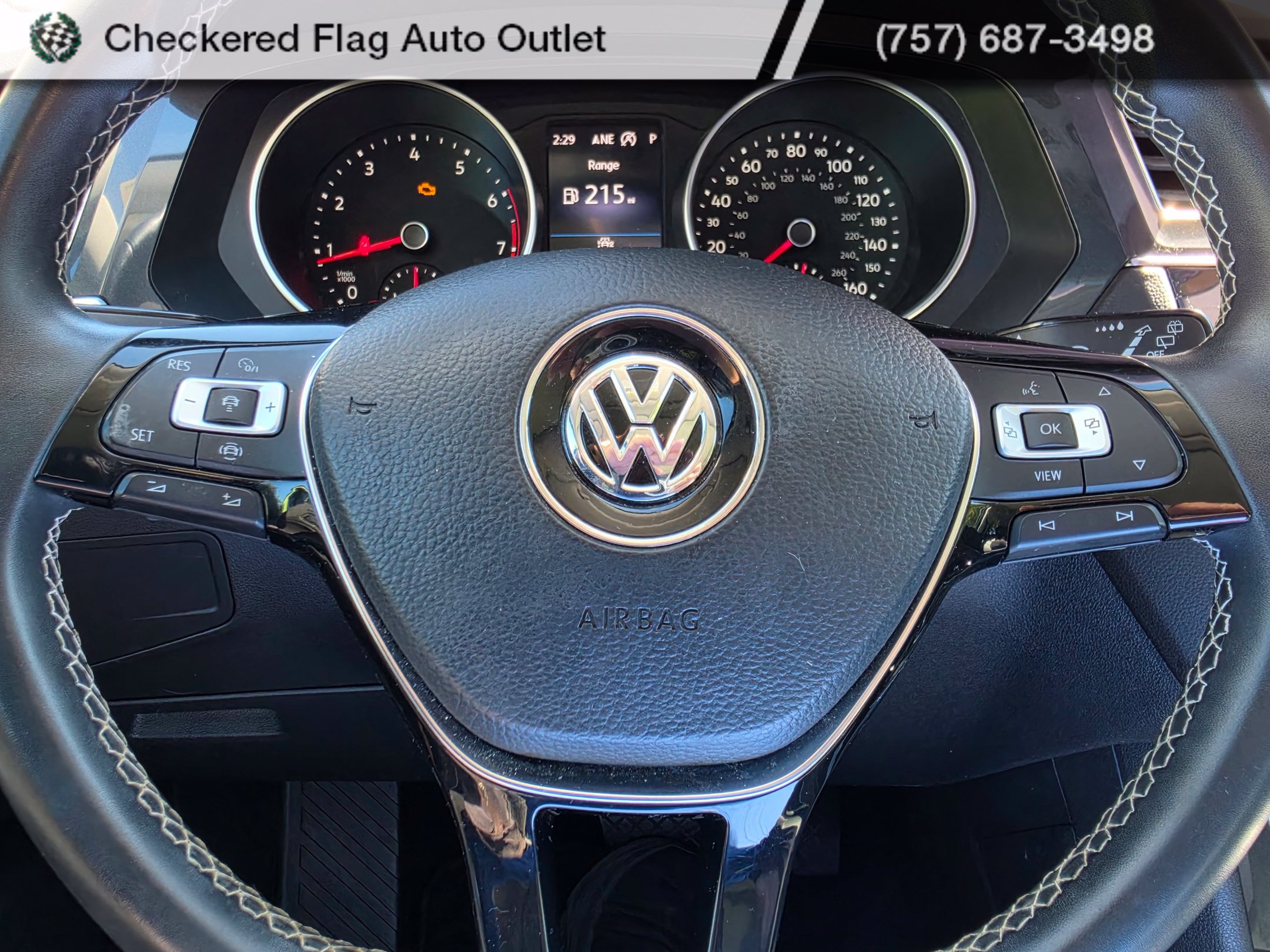 Used 2021 Volkswagen Tiguan SE w/ Panoramic Sunroof Package AWD/4WD image 14
