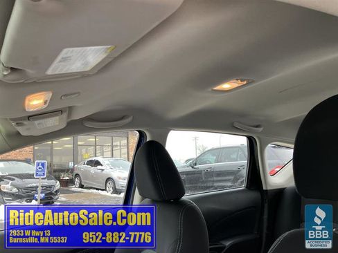 Used 2014 Nissan Versa Note SV image 12