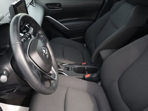 Used 2024 Toyota Corolla Cross LE AWD/4WD image 14
