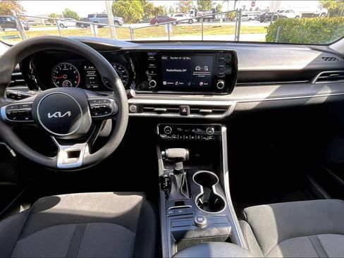Used 2022 Kia K5 LXS image 15
