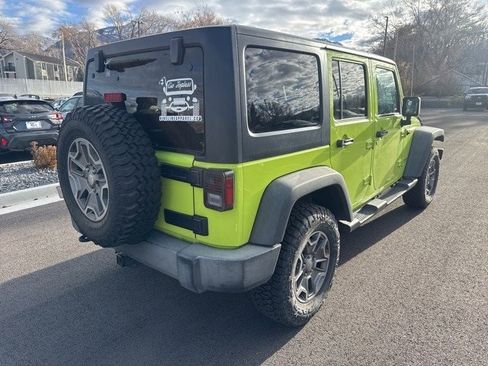 Used 2016 Jeep Wrangler Unlimited Rubicon w/ Connectivity Group image 3