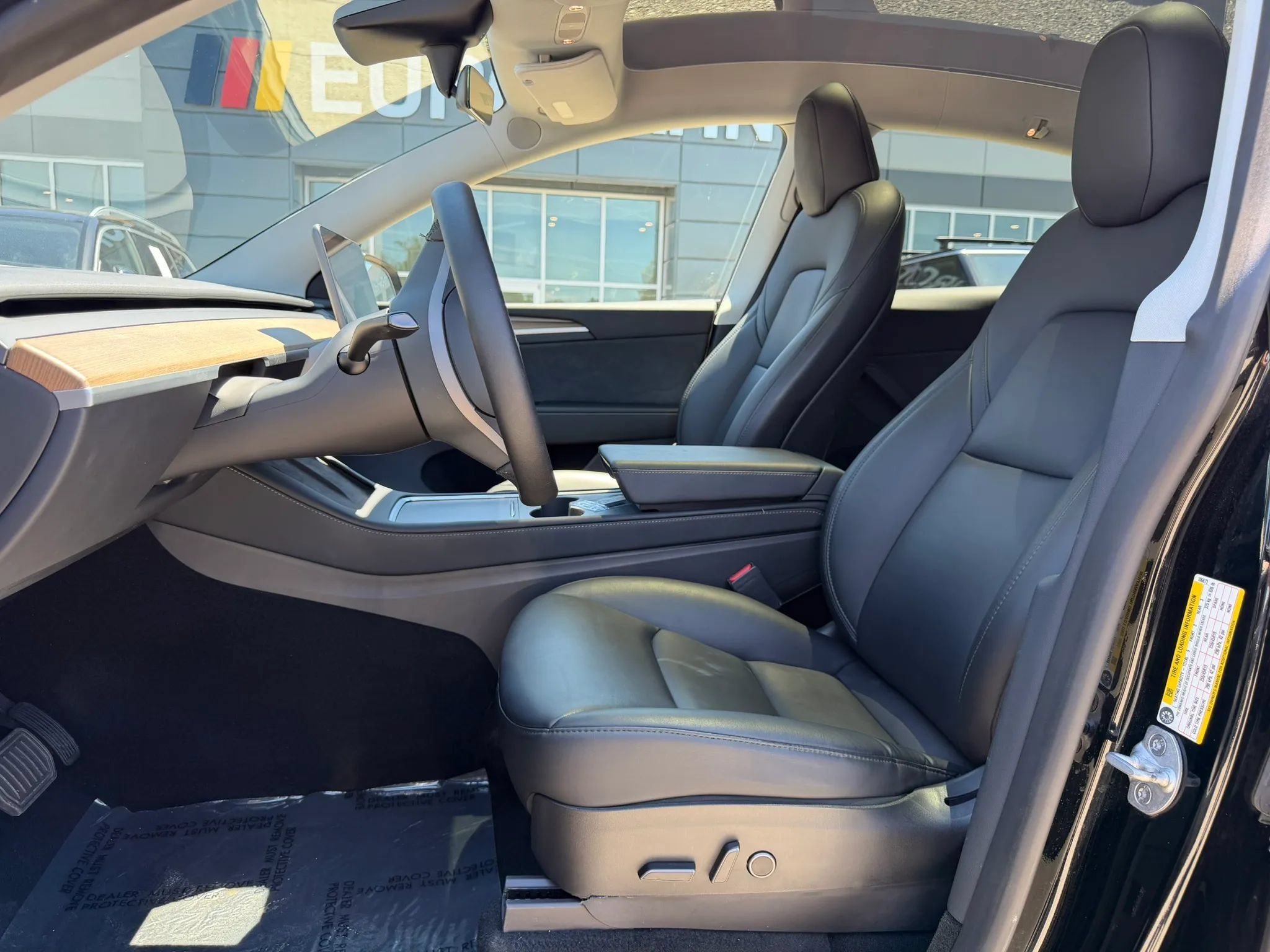 Used 2023 Tesla Model Y Long Range AWD/4WD image 7