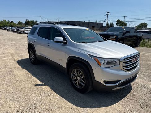 Used 2017 GMC Acadia SLT AWD/4WD image 4