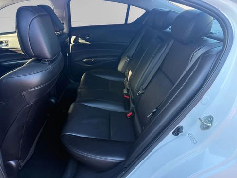 Used 2018 Acura ILX image 16