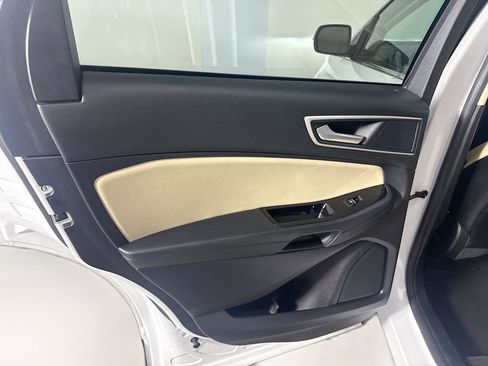 Used 2019 Ford Edge SEL w/ Equipment Group 201A image 26