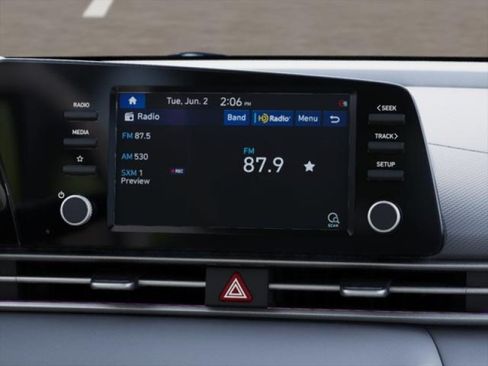 New 2026 Hyundai Elantra SE FWD image 16