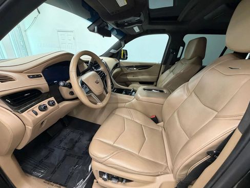 Used 2019 Cadillac Escalade Platinum AWD/4WD image 14