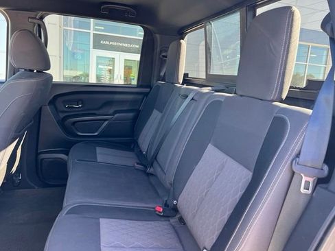 Used 2024 Nissan Titan SV w/ SV Convenience Package AWD/4WD image 10