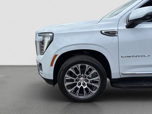 New 2026 GMC Yukon Denali w/ LPO, Floor Liner Package AWD/4WD image 22